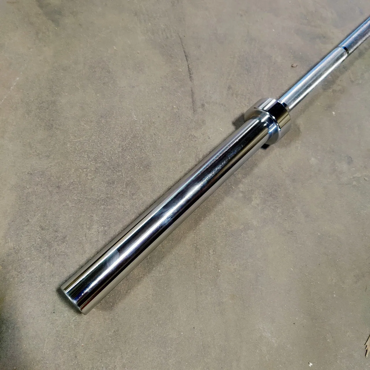 NEW 700lb Rated Men's Barbell 7' 45lb Barbell