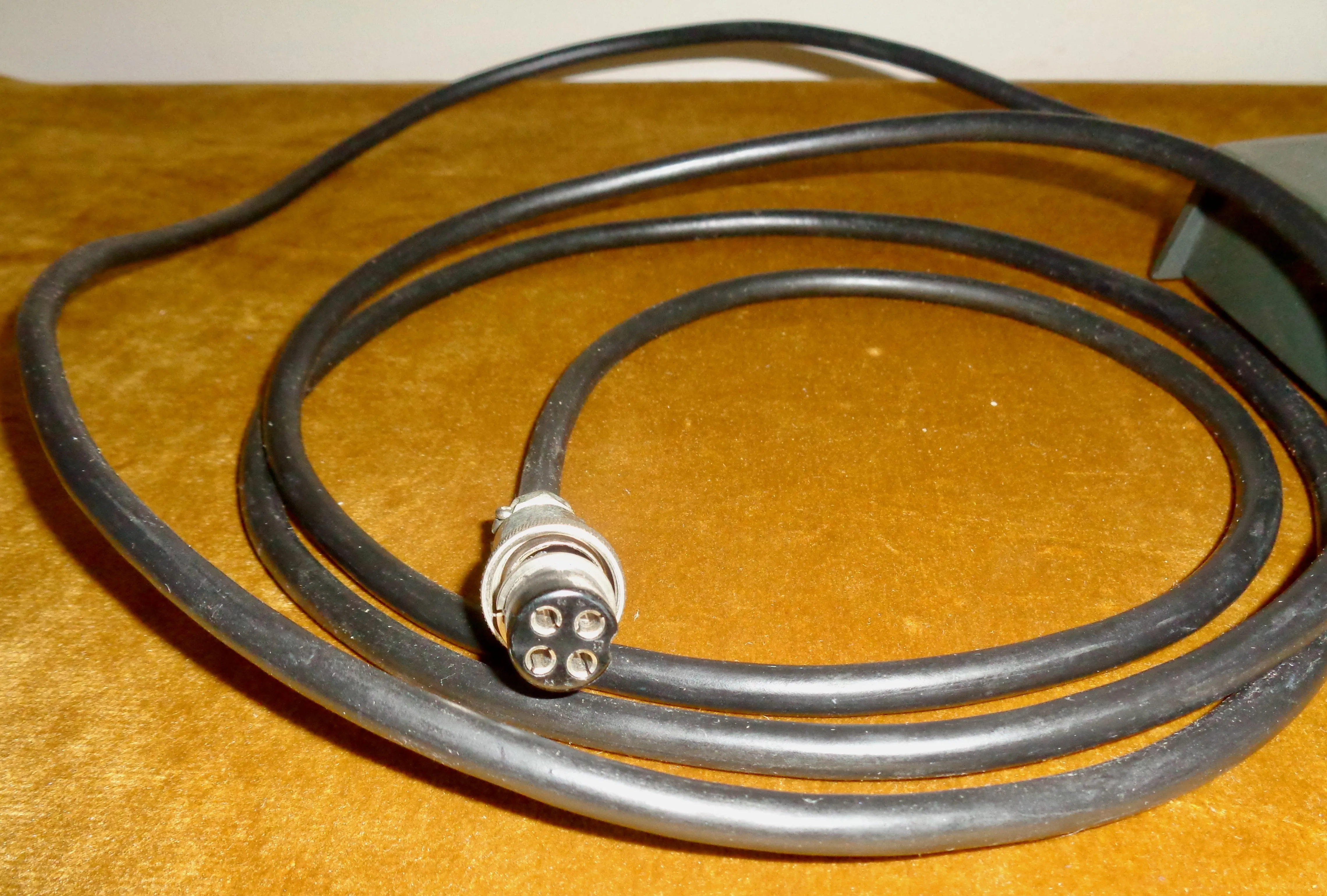 Shure Controlled Magnetic Microphone Model 444